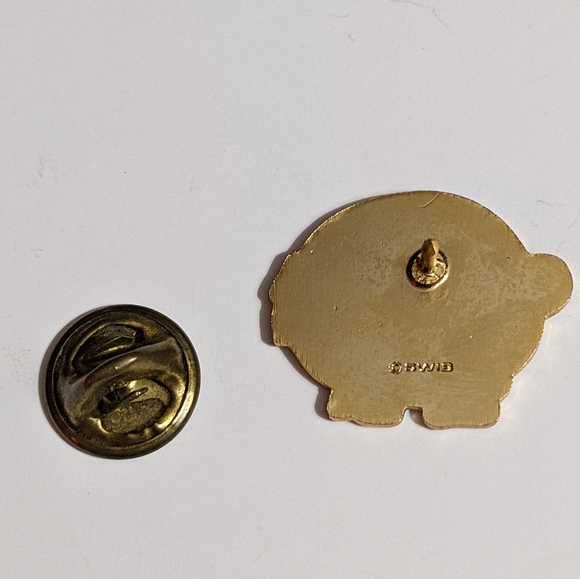 Small Pink Pig Lapel Pin Signed SWIB - Picture 5 of 5